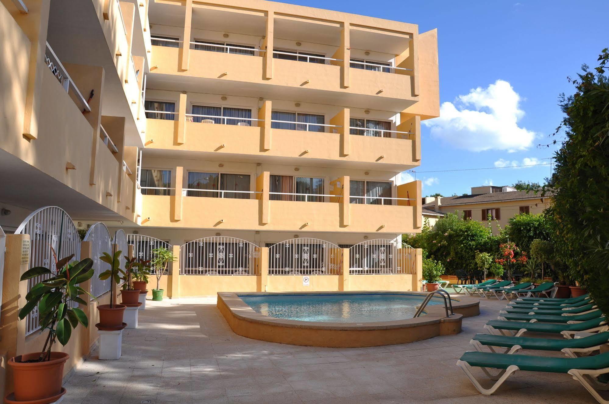 Alper Apartments Mallorca Palma Nova  Zewnętrze zdjęcie